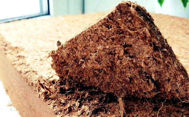 Спрессованное кокосовое волокно Брикет кокосового волокна