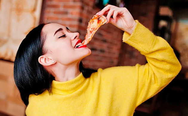 Как кушать пиццу с каннабисом